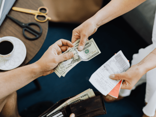 5 Signs You Are Out of Control With Your Spending